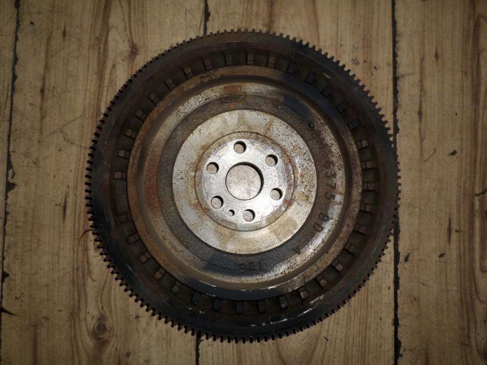 Ford KA Bj.1997 Schwungrad Schwungscheibe Kuplungscheibe 89BM6375BD