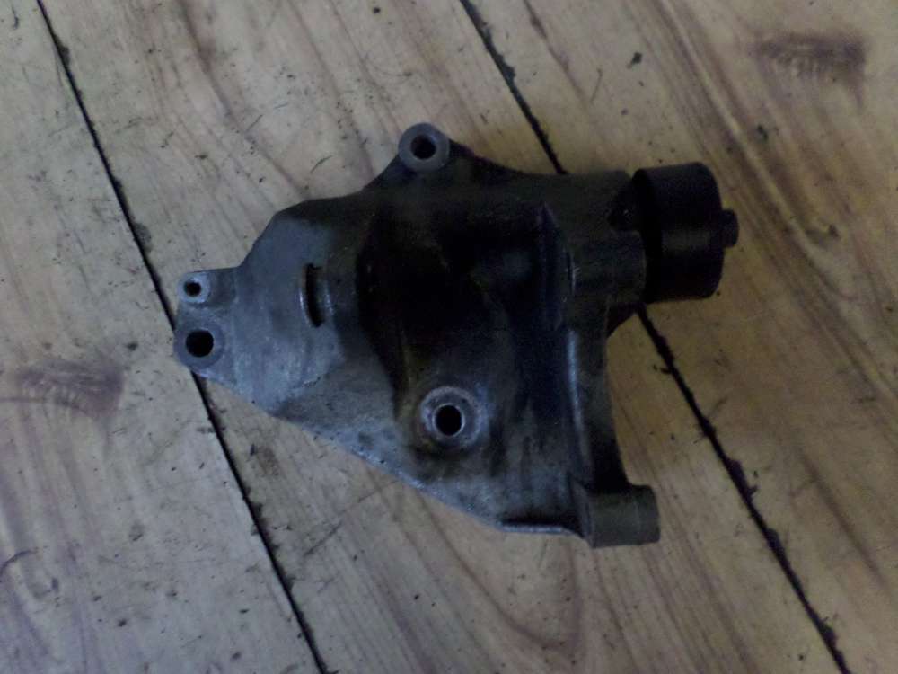 Renault Clio Bj.2002 Halter Trger Servopumpe 7700871542 / 7700870735A / 868456