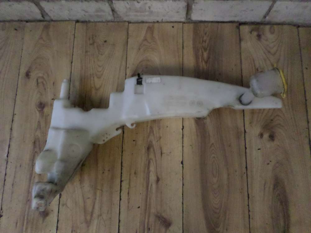 Ford Focus Bj.2000 Behlter Wischwaschbehlter mit einer Pumpe XS41-17618BH