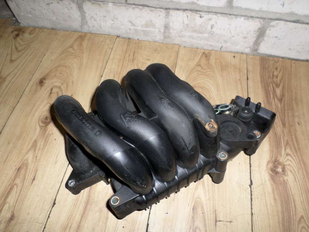 Ford Focus 1,6 Ansaugbrcke Ansaugkrmmer XS4E-9424-E1F