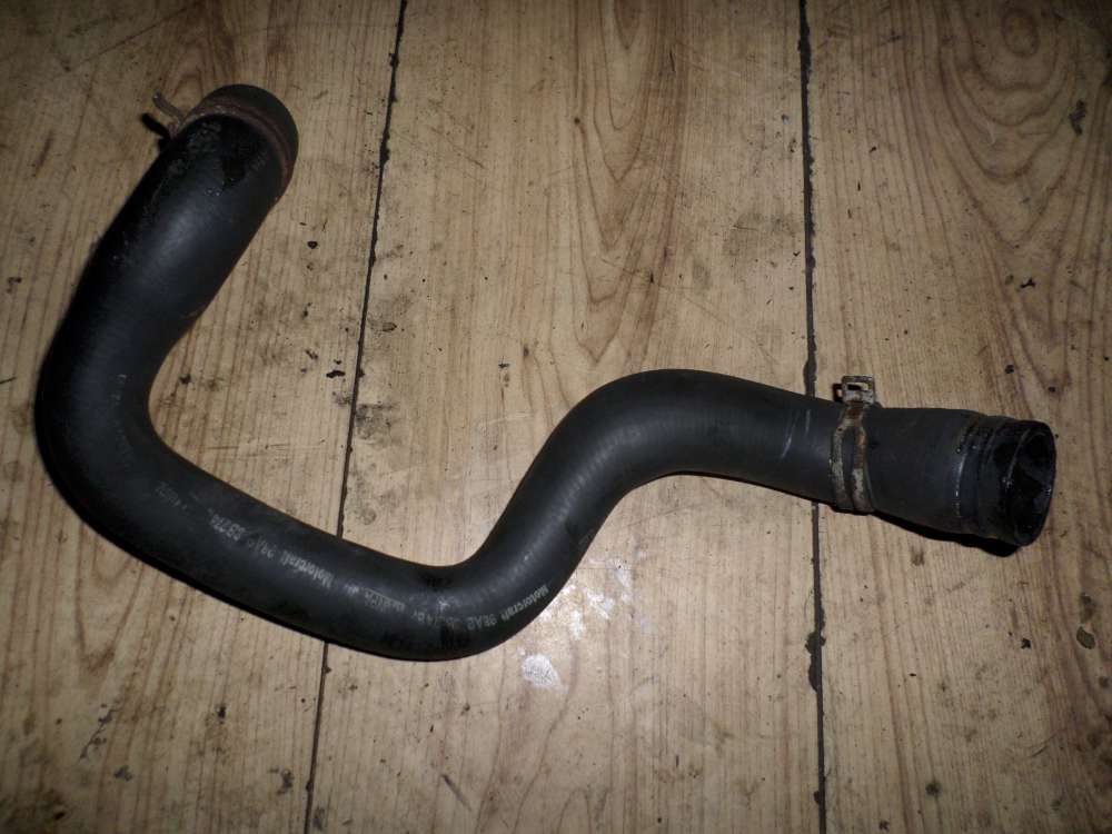 Ford Focus I DNW K�hlerschlauch Schlauch 98AB-8B274BF