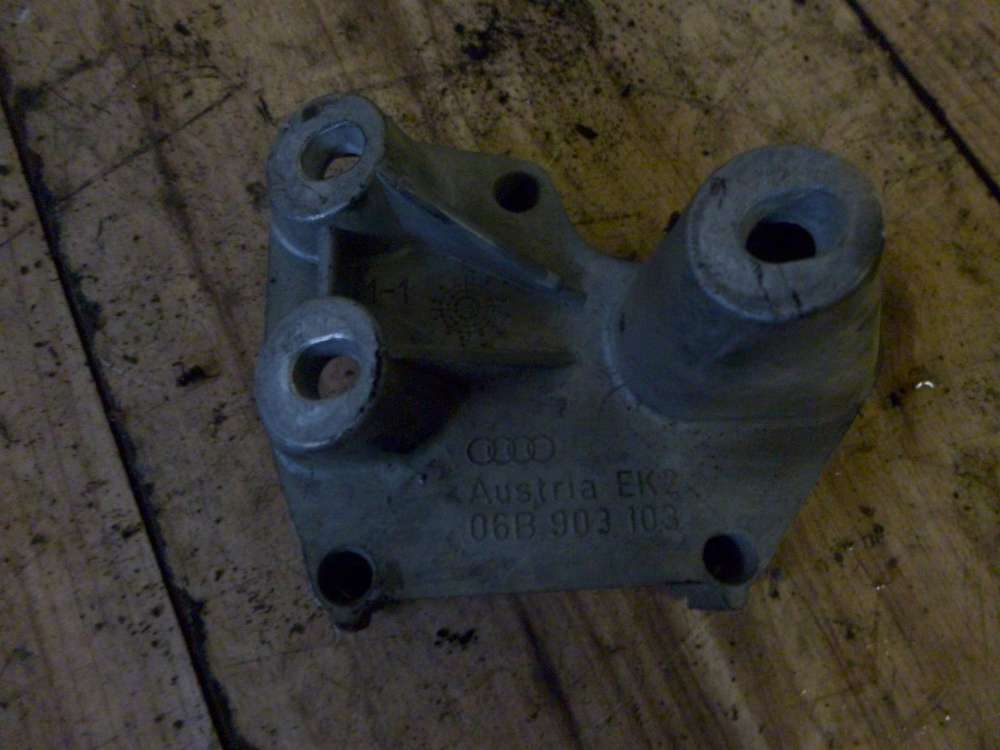 Audi A4 Halterung Lager 06B903103