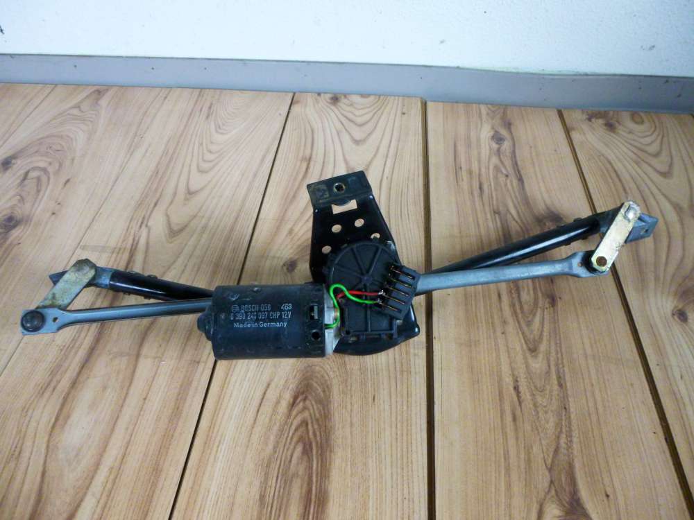 Audi A4 Wischermotor mit Gestänge Vorne 0390241097