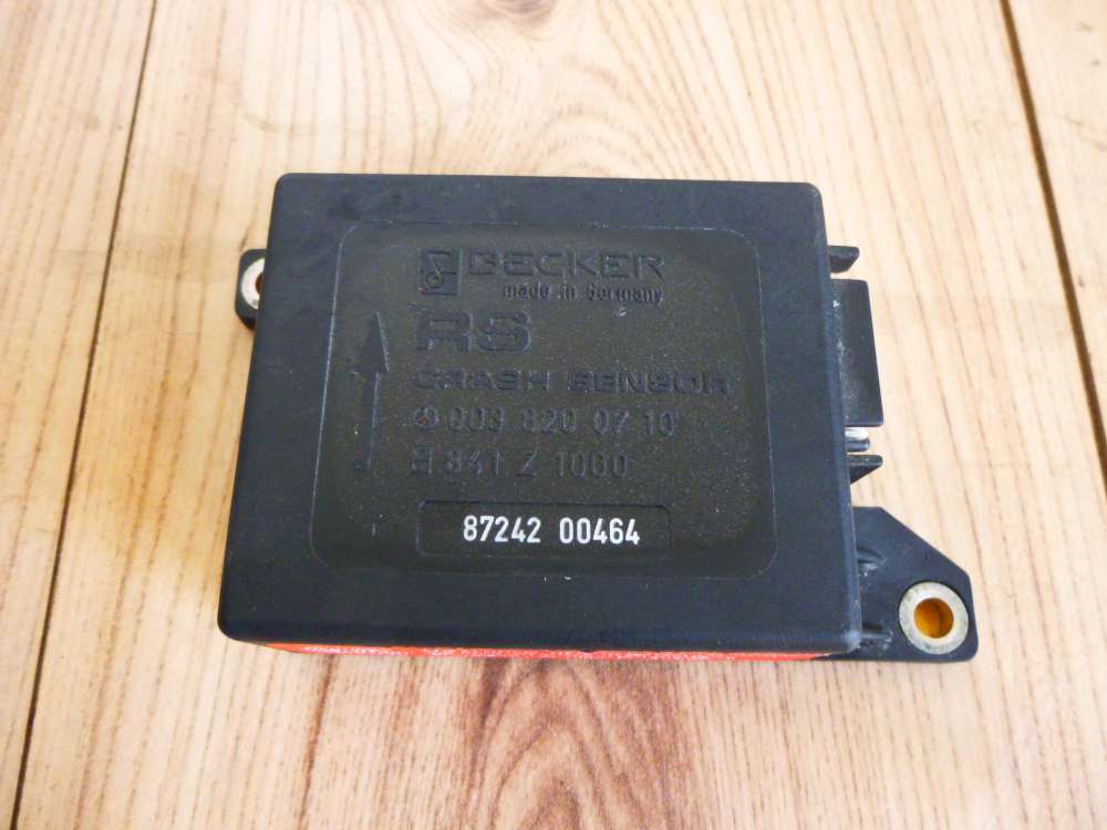 Mercedes-Benz E-Klasse W124 Airbagsteuergert 0038200710
