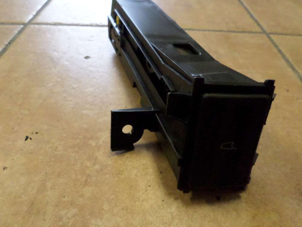 FORD Mondeo Bj:02 Getrnkehalter 4S71-13564-A