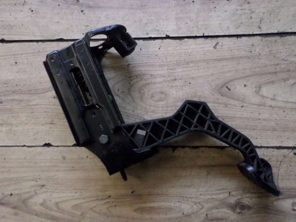 Original VW Golf 4 Kupplungspedal Pedal Kupplung 1J1721059R 1J0721174A