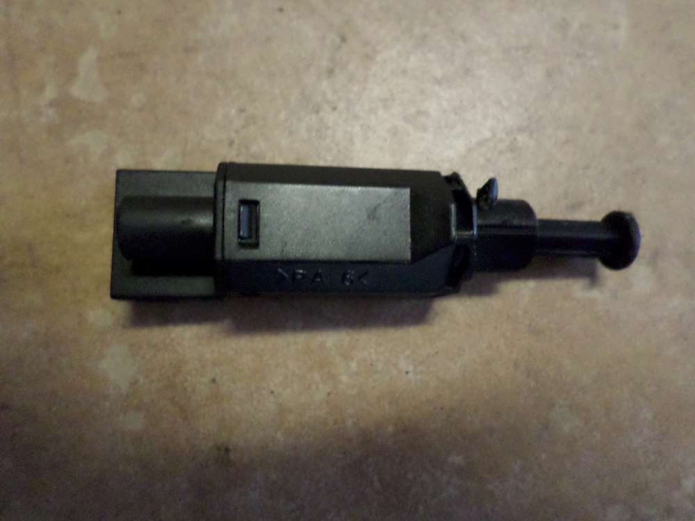 Original VW Golf 4 Bj:99 Schalter Kupplungsschalter 1H0927189 D