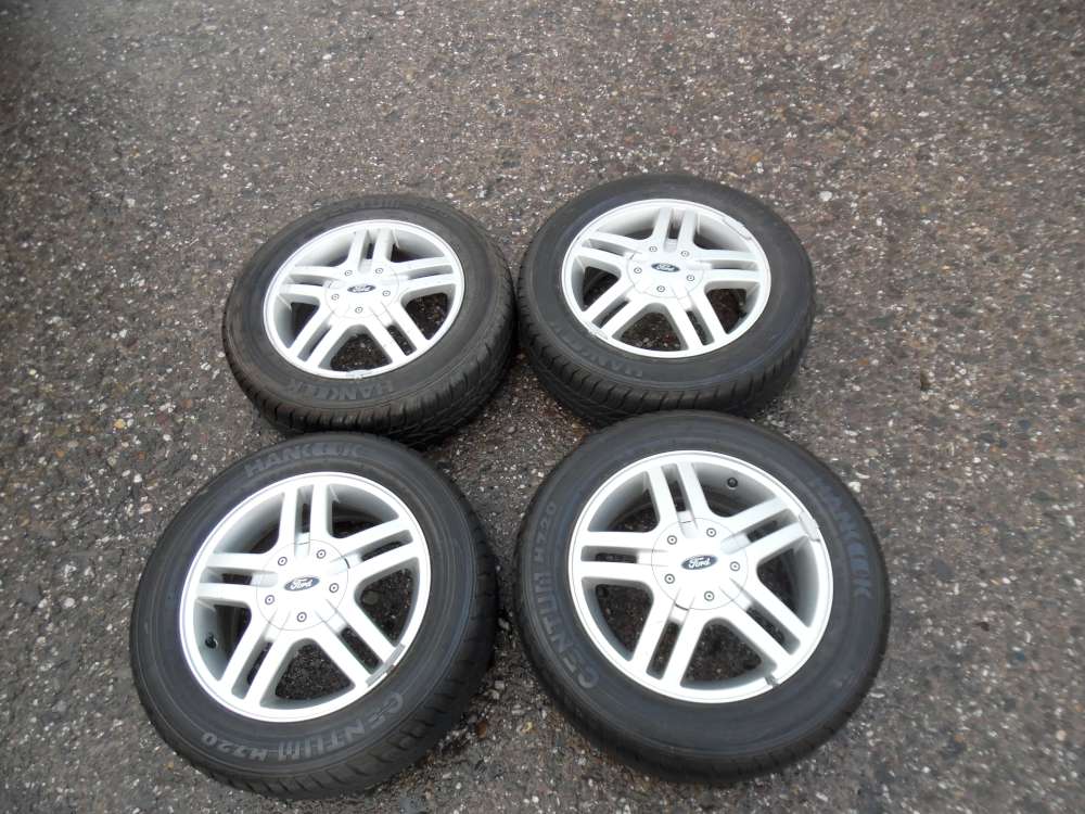 4 x Alufelgen Winterreifen + Allweterreifen Ford Focus  195/60 R15 88H  6Jx15  ET52,5