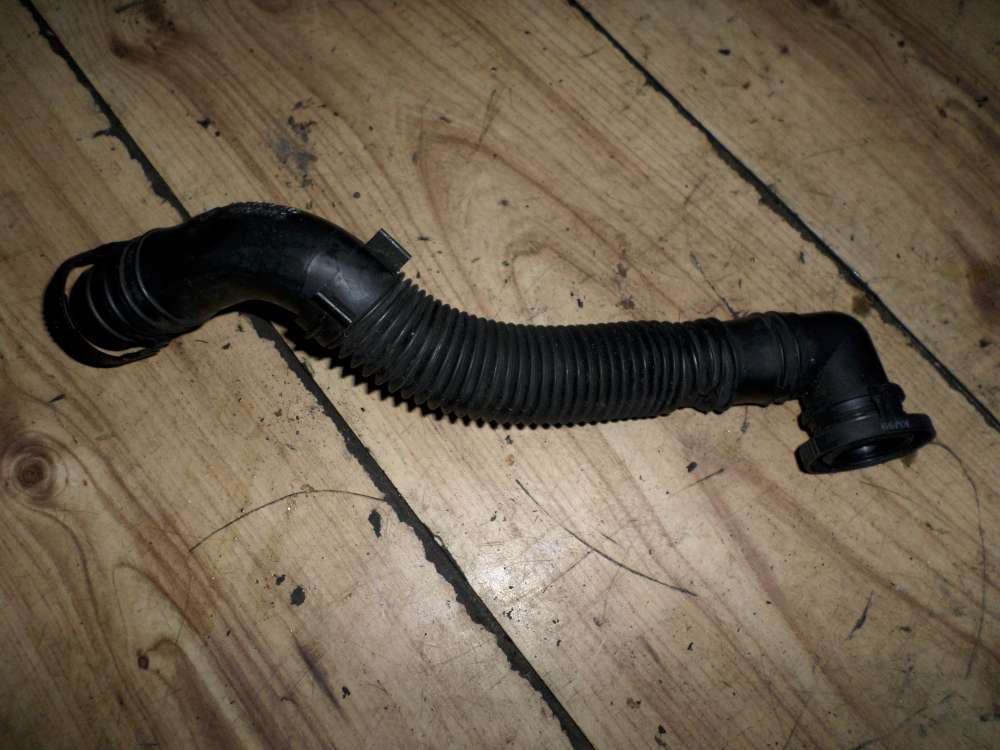 VW Golf 4 Sekundrluftpumpe Ansaugrohr Ansaugschlauch 1J0131128 KYS