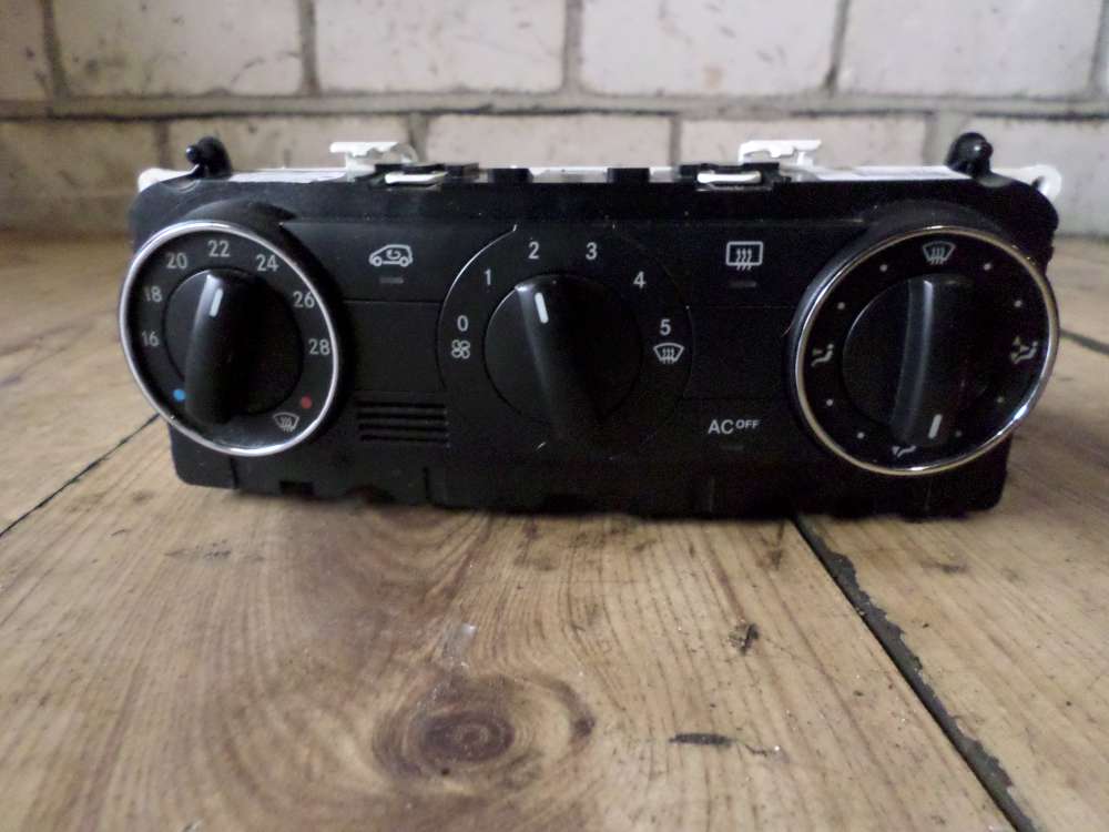 Mercedes A150 Klimabedienteil A1698301385
