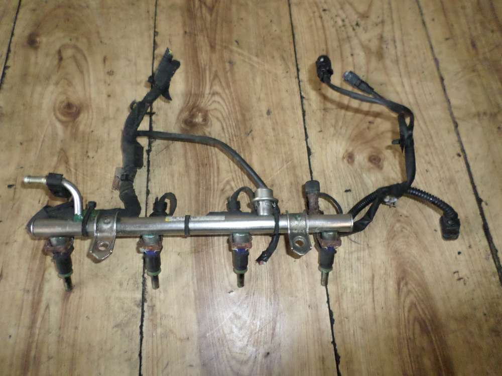Mercedes-Benz A-Klasse W169 Einspritzleiste Einspritzdsen A2660700395