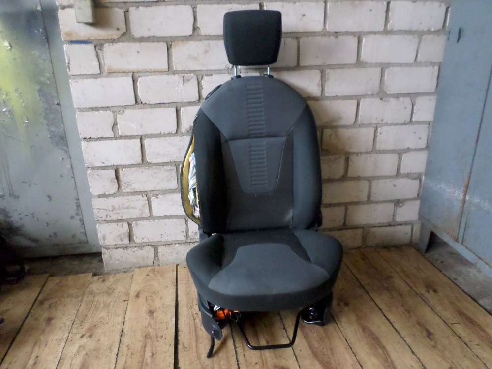 Ford KA 3-T�rer Beifahrersitz Sitz vorne Rechts Sitzheizung Stoff 
