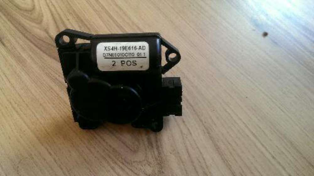 Ford Focus I Stellmotor Heizung Geblse XS4H-19E616AD 