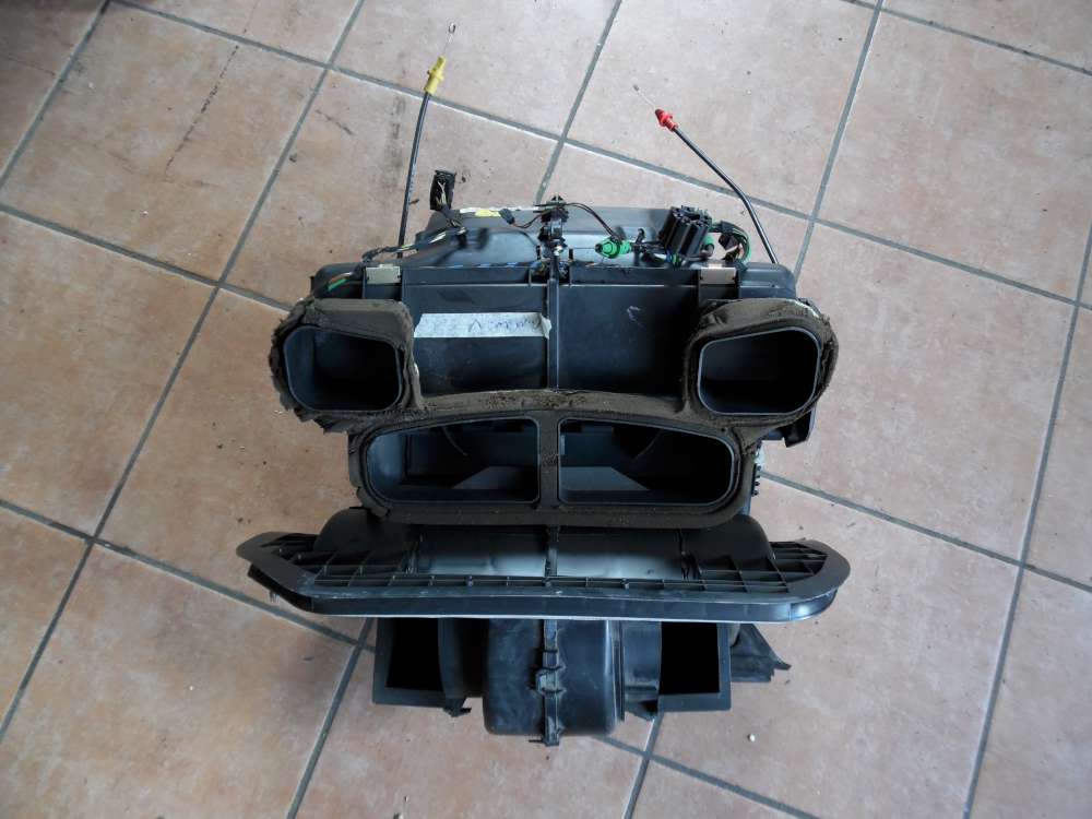 BMW E36 Klimakasten Heizungskasten 8390210