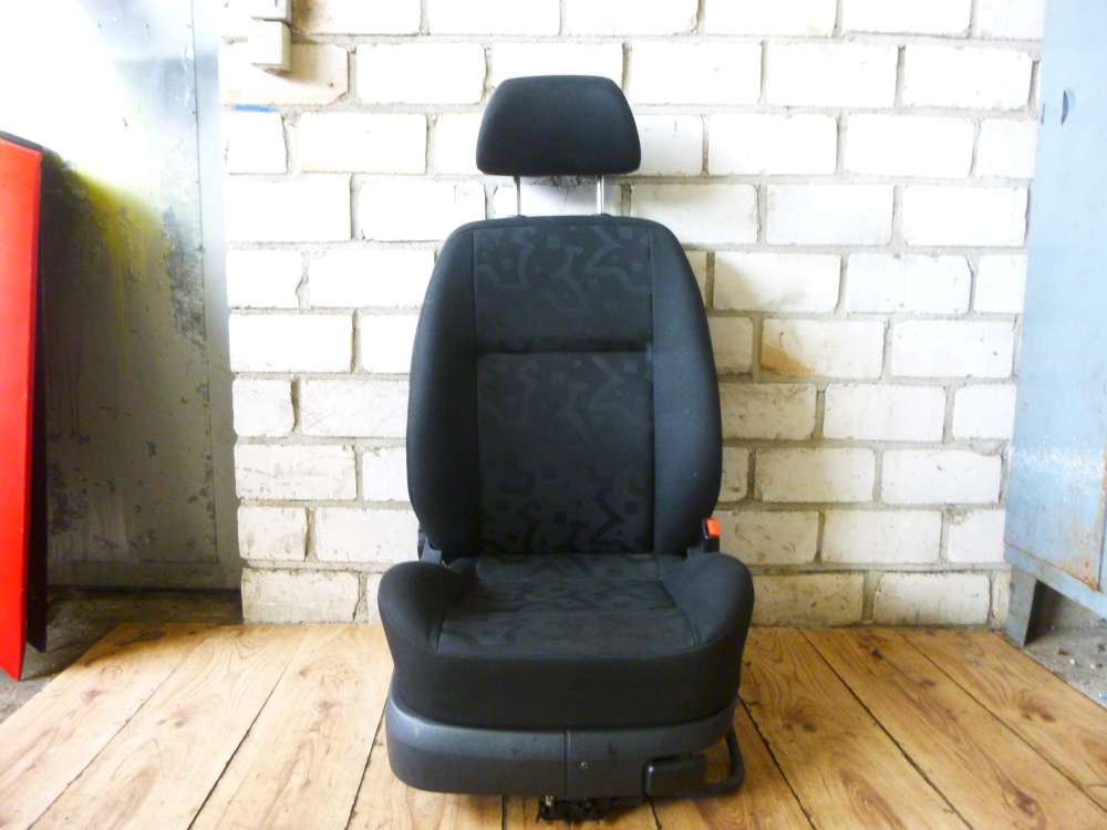 VW Golf IV 5-Trer Sitz Beifahrersitz Vorne Rechts 