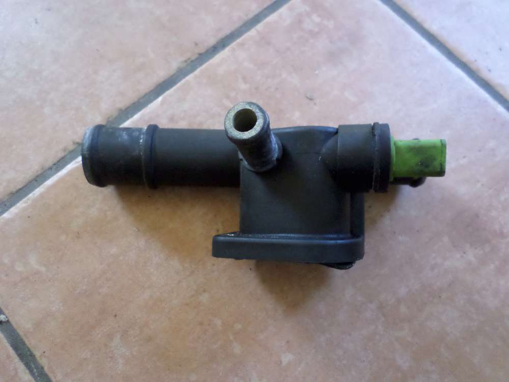 Skoda Octavia I 1U Wasserflansch Khlwasserflansch 038121133