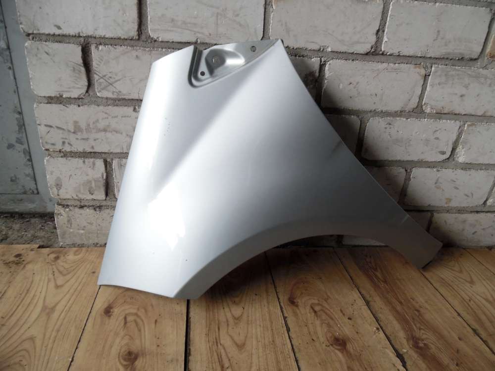 Mercedes W169 A150 Original Kotflgel links 761 Silber met.