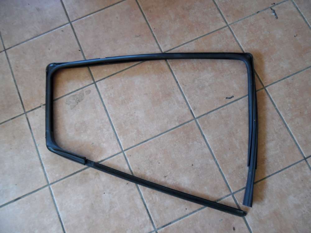 Audi A3 Original Fenstergummi  Fenstergummi Dichtung  Vorne Links 820073312