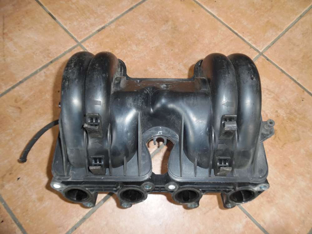 VW Golf III Ansaugbrcke Ansaugkrmmer 032129711G 