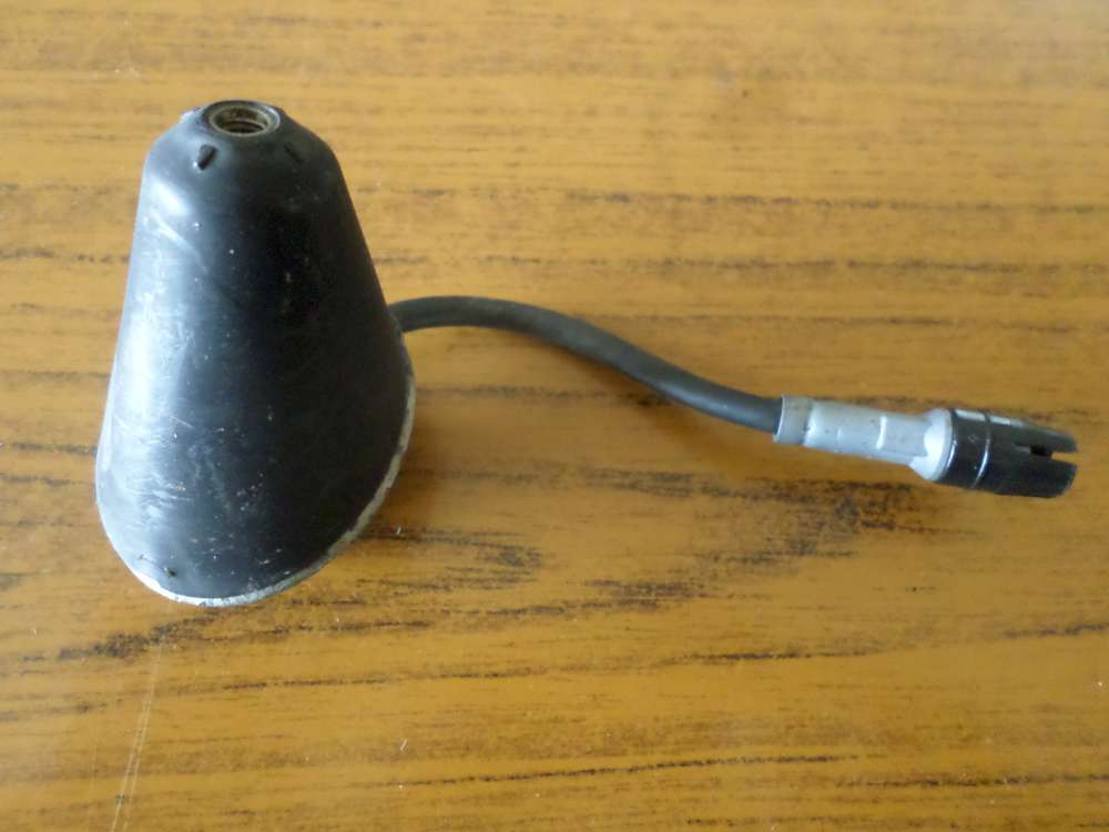 VW Golf III Antennenfu Antennensockel 1H0035503C