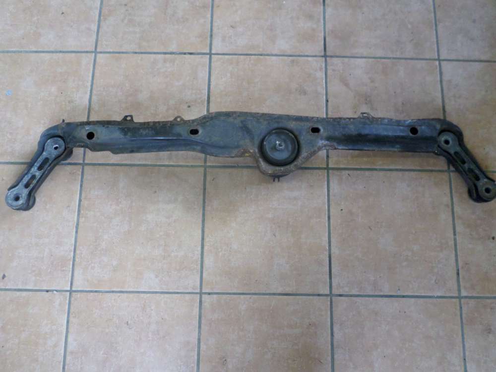 VW Golf III 1H Vorderachse Quertrger Vorne 