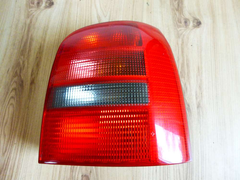 Audi A4 Bj:1998 Rckleuchte Rechts 8D9945096    