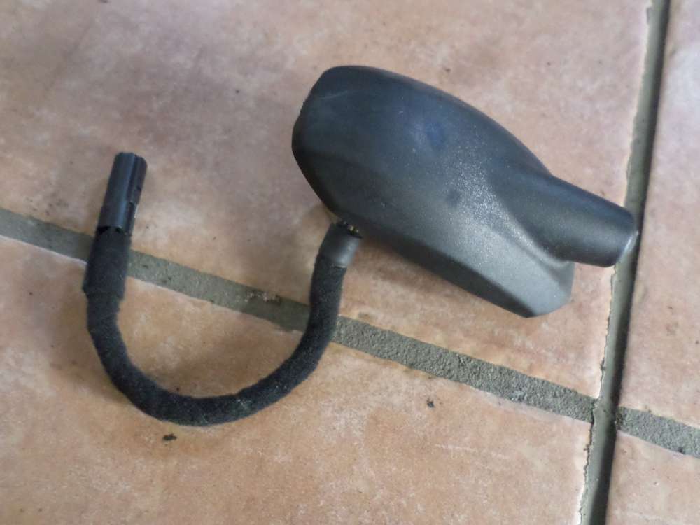 Ford Mondeo BWY Bj 2002 Antennenfuß ohne Antenne