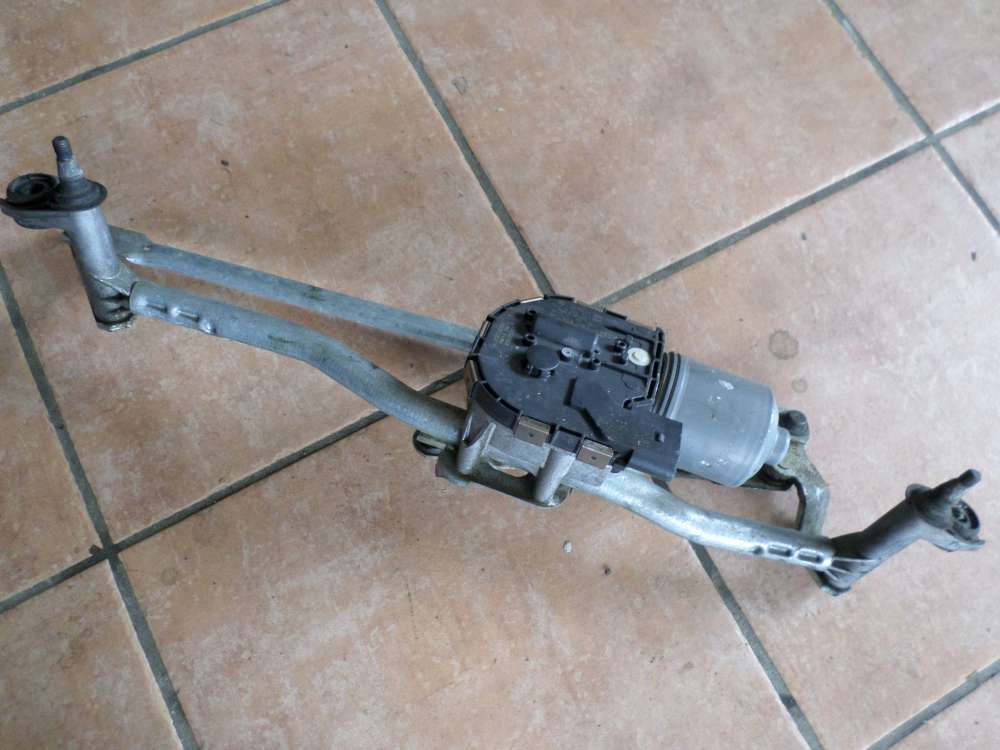Audi A3 8P Bj 2007 Wischermotor Scheibenwischermotor mit Gestänge 8P1955119/ 8P1955023