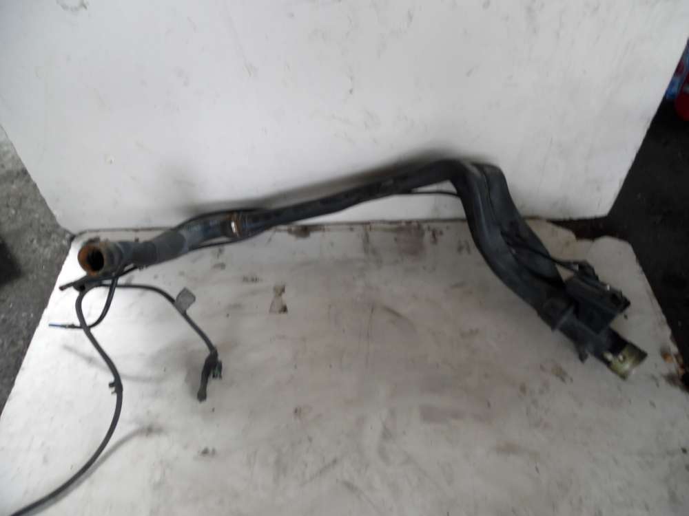 Opel Vectra B Bj.1998 Kraftstoffeinfüllrohr 90528255