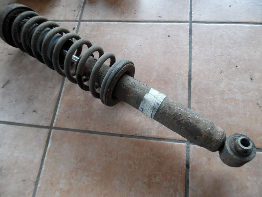 BMW e34 525TDS Bj 1992 Stossdmpfer Federbeine Hinten Links