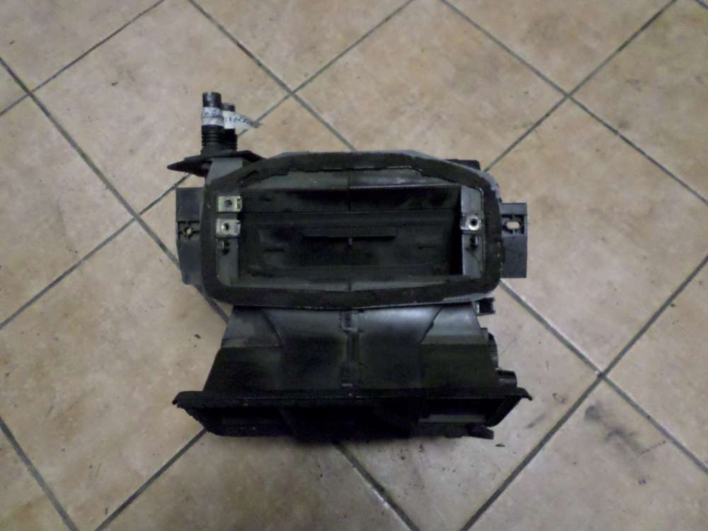 Renault Kangoo Heizungskasten Heizungskühler Wärmetauscher 9000453