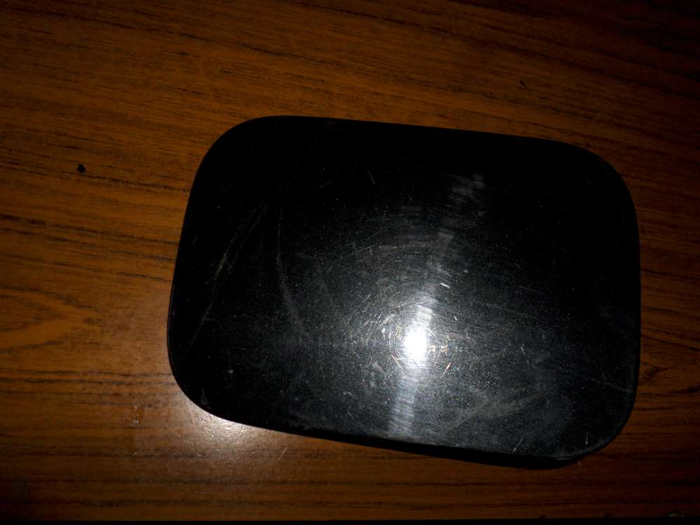 VW Golf 3 Original Tankklappe Tankdeckel Schwarz 1H6010070