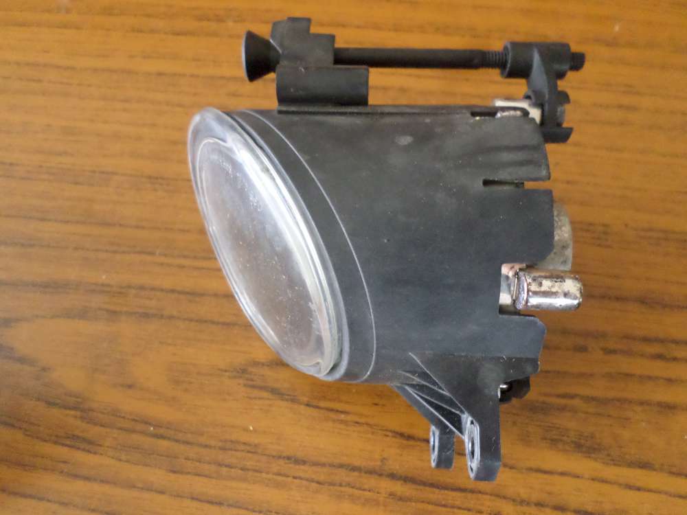 Audi A4 Nebelscheinwerfer Vorne Rechts 8E0941700