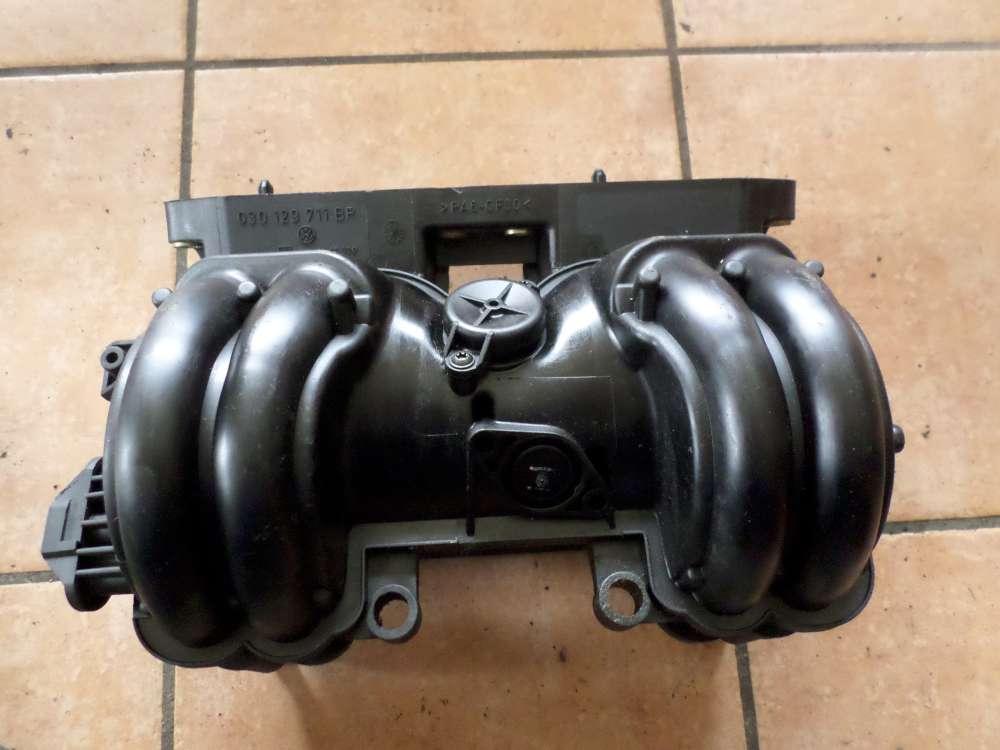 Seat Ibiza 6K Ansaugkrümmer Ansaugbrücke 030129711BP