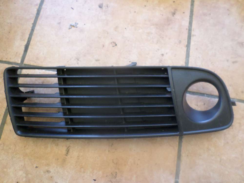 Audi A6 original Stostange Gitter Vorne Rechts 4B0807682