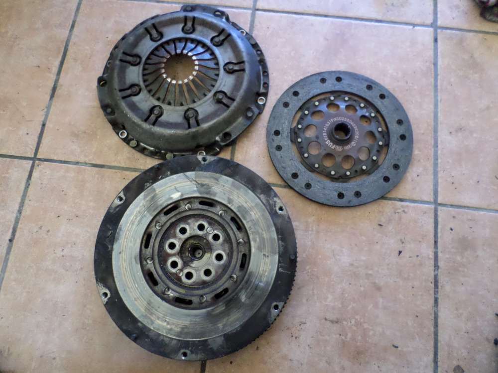 Audi A6 Bj:1998 Kupplungsscheibe für Kupplung 078141031