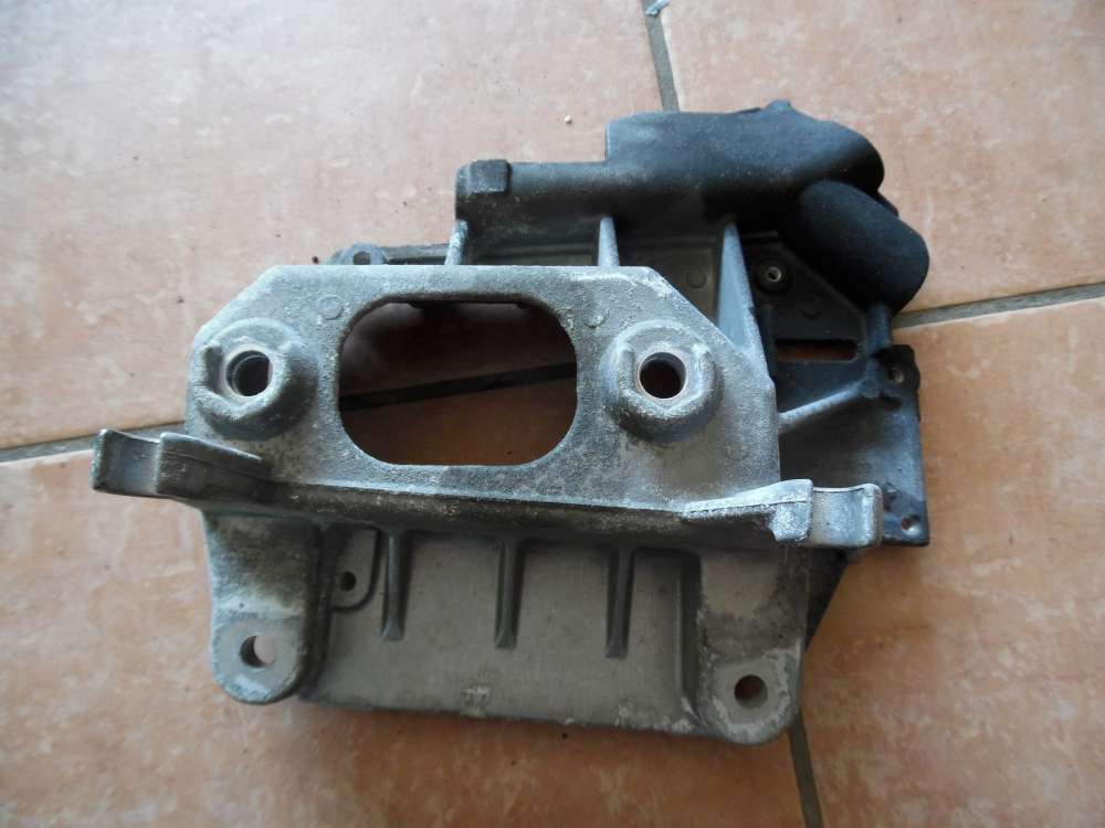 Nissan Note Getriebehalter Batteriekonsole 11254 AX 600