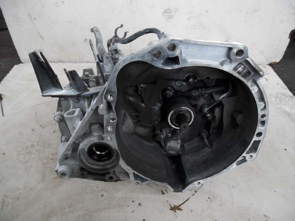 Nissan Note E11 BJ2007 61051 km Getriebe CE JHQ CG 820024 7902