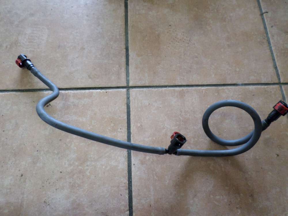 Ford Mondeo III Schlauch Kraftstoffleitung 