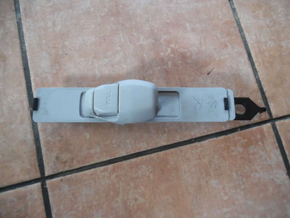 Mazda 2 DY Bj:2004 Hhenverstellung Sicherheitsgurt Gurt Einstellung Vorne Rechts