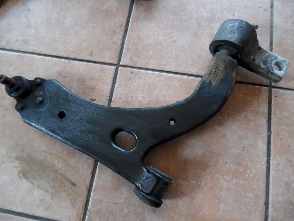 Mazda 2 DY Bj 2004 Querlenker Vorderachse Vorne Rechts 