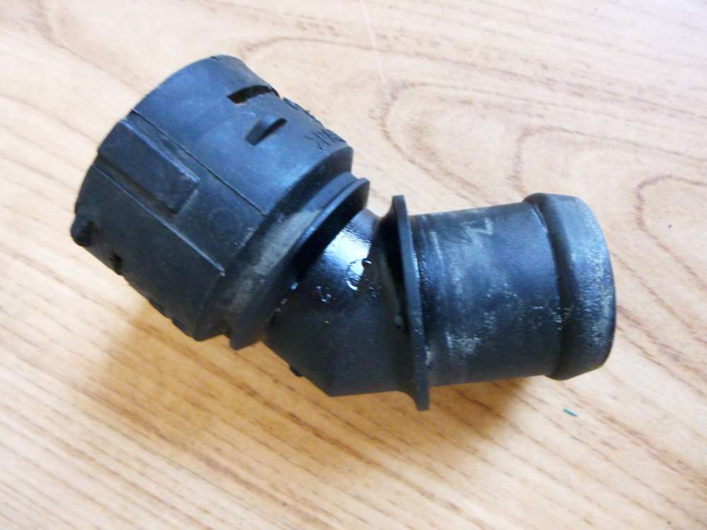 VW Golf IV K�hlwasserflansch 1J0121619