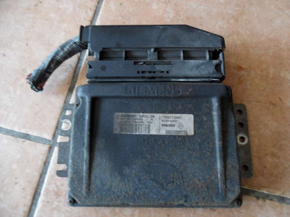 Renault Espace JE Bj:2001 Motorsteuergert 7700112451