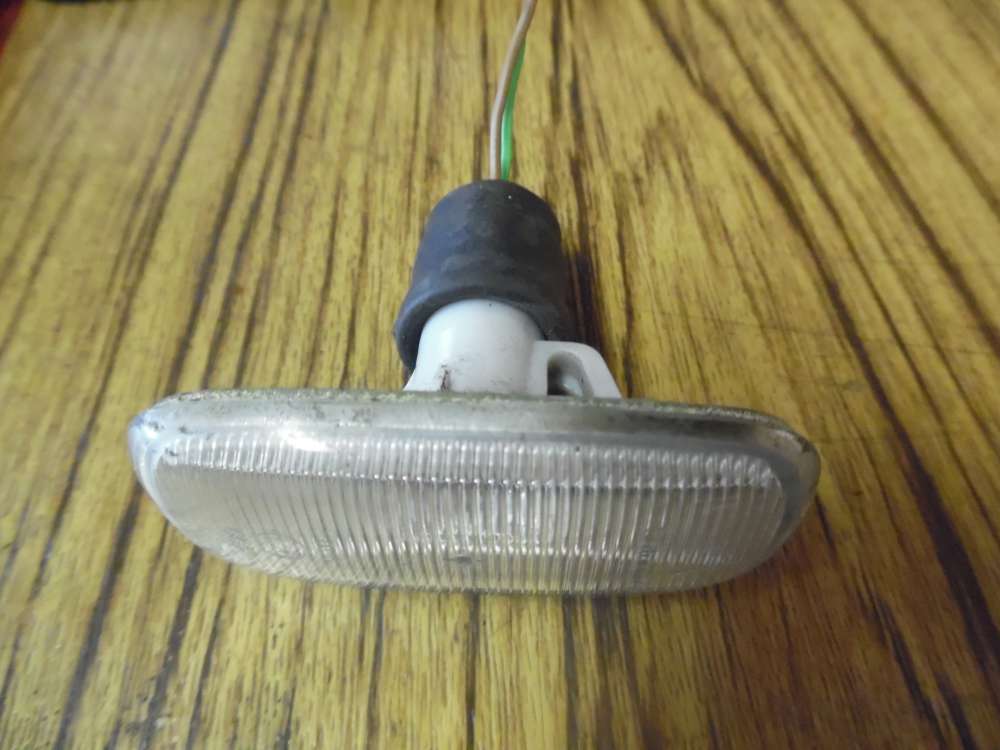 Audi A6 B4 Seitenblinker Kotflgel 4B0949127