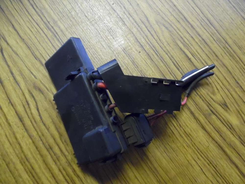 Audi A3 8L Sicherungskasten Abdeckung Batterie 1J0937549