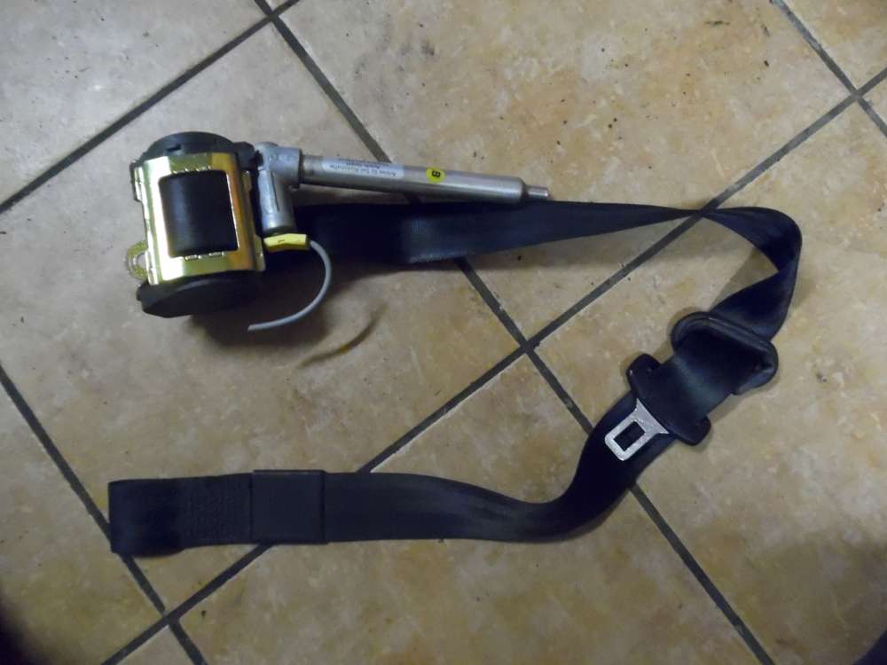 Audi A3 8L 1,8 Sicherheitsgurt Anschnallgurt Gurt Vorne Rechts 895857706BK