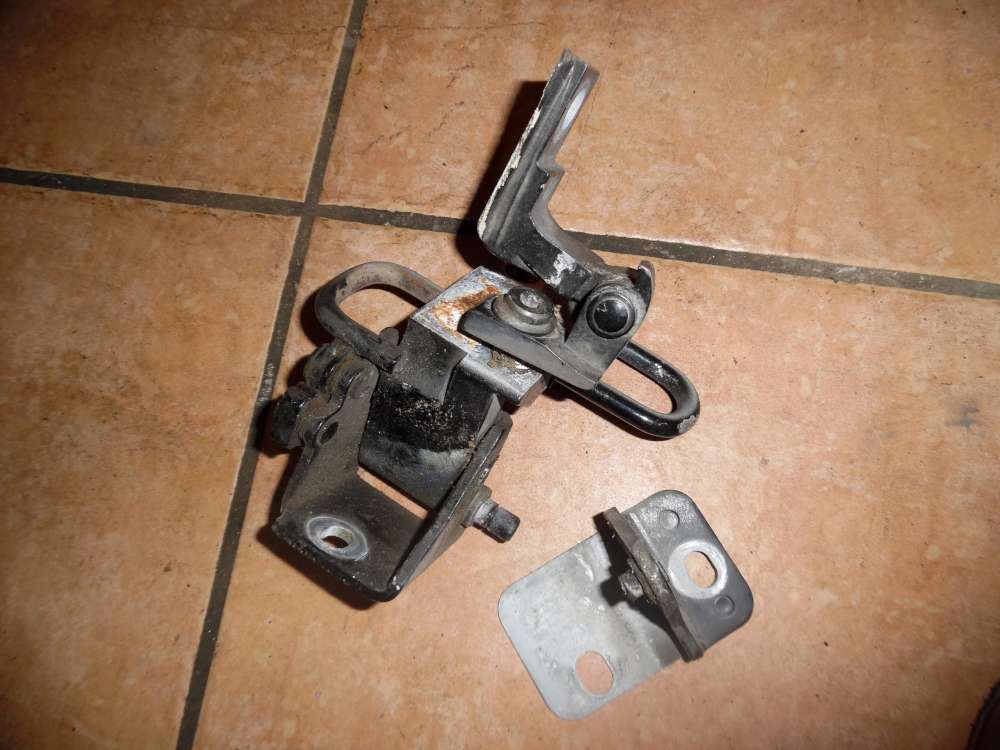 Audi A3 8L Trscharnier vorne rechts unten 8L3831412 