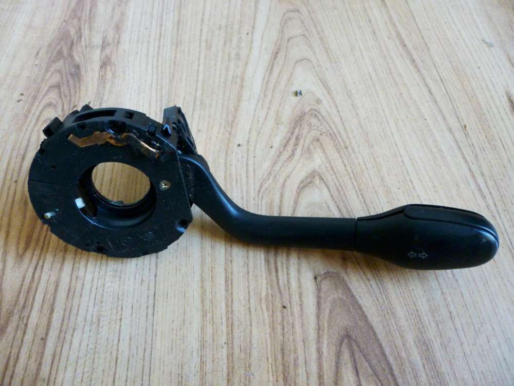 VW Schalter Blinker  D0T SAE Q891 -007