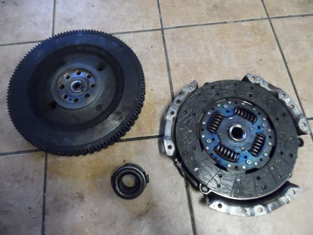 KIA Carnival Bj:2005 2.9 CRDI Diesel Kupplungssatz