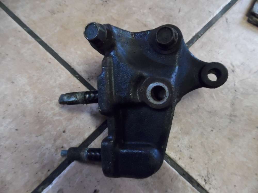 KIA Carnival Motorhalter Motortrger